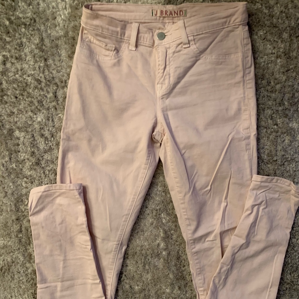 J Brand Women’s light pink skinny jeans. Size 26